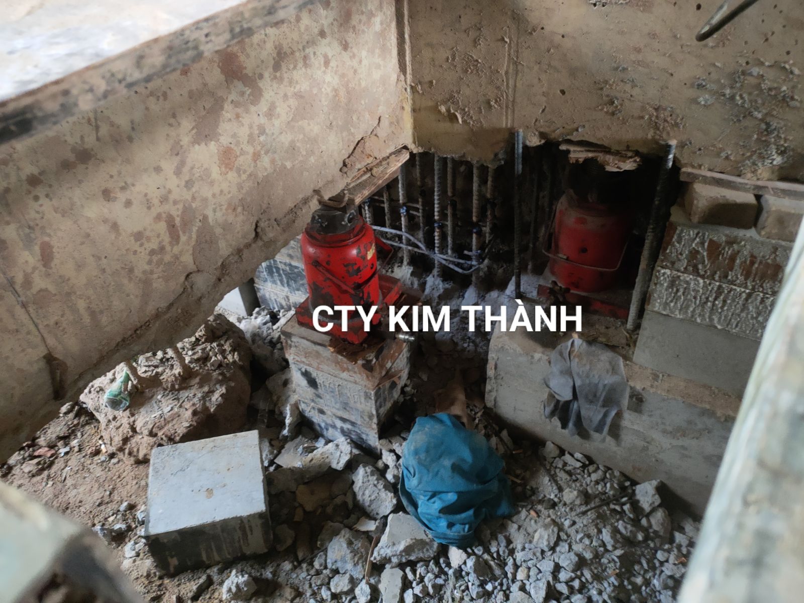Xử lý nhà nghiêng